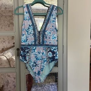 NWT NANETTE LEPORE SWIM  One piece
